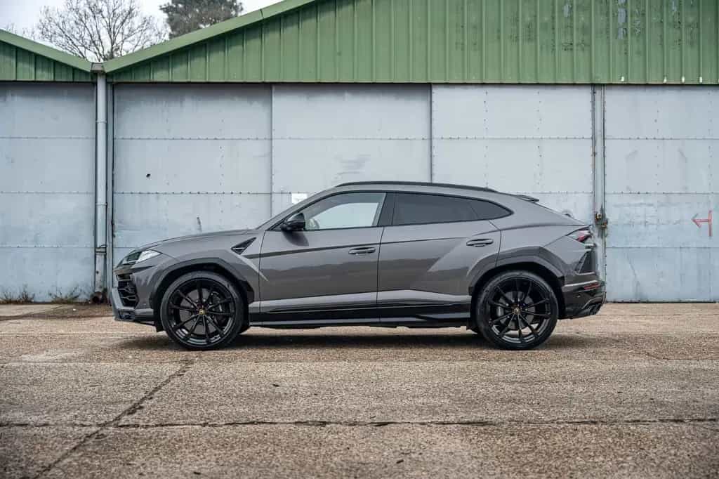 Lamborghini Urus 4.0 V8 B&0 Massage Pano Grigio Keres 06/2022-photo-4