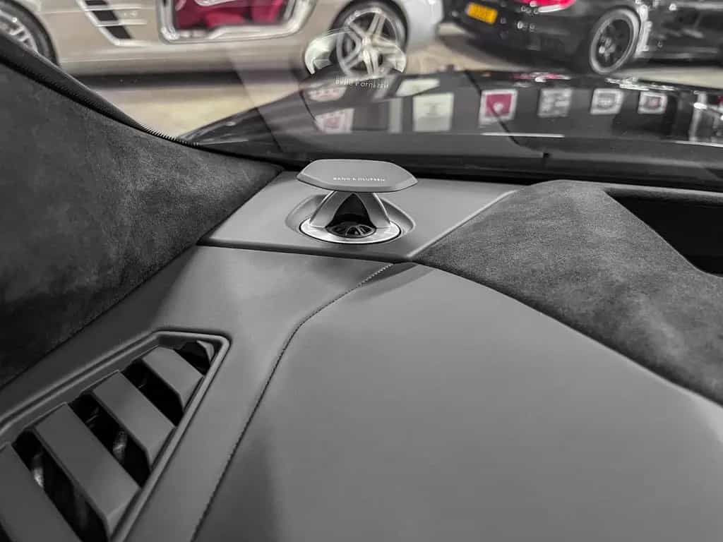 Lamborghini Urus URUS S /AKRAPOVIC/B&O 3d/23//PANO/XPEL/MY24 09/2024-photo-23