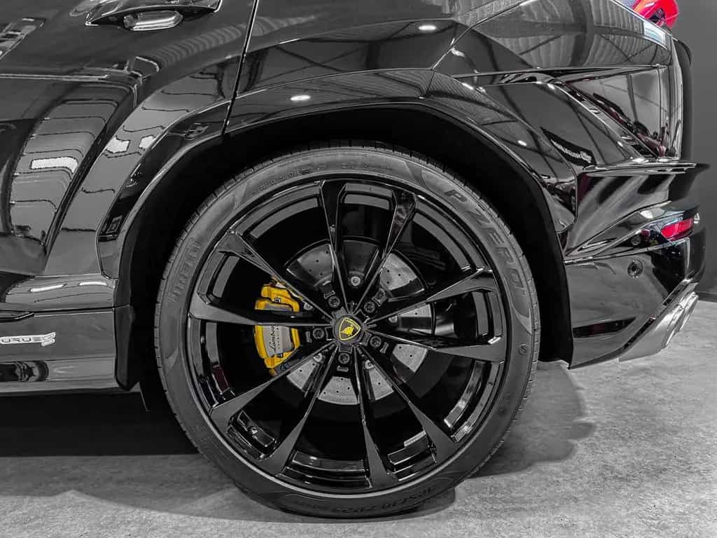Lamborghini Urus URUS S /AKRAPOVIC/B&O 3d/23//PANO/XPEL/MY24 09/2024-photo-25