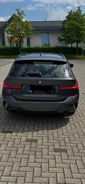 BMW 320 d Touring M Sport Automatik M Sport 07/2020-photo-2