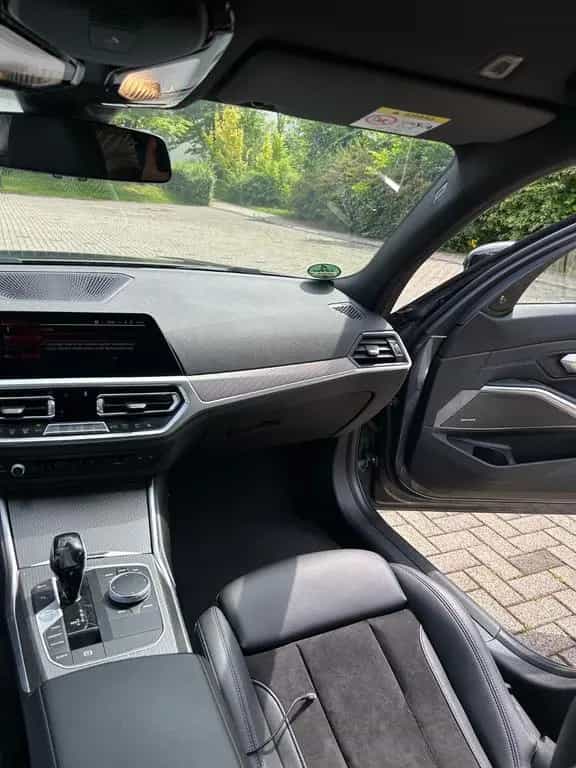 BMW 320 d Touring M Sport Automatik M Sport 07/2020-photo-4