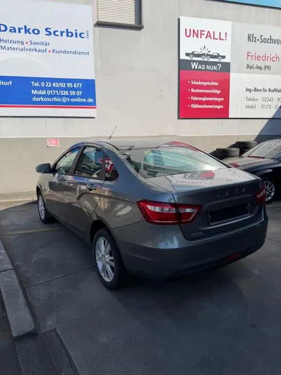 Lada Vesta Basis 05/2017-photo-1