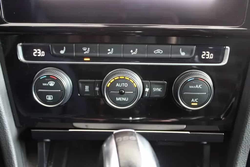 Volkswagen Golf VII GTI BMT STANDHEIZUNG 05/2018-photo-21