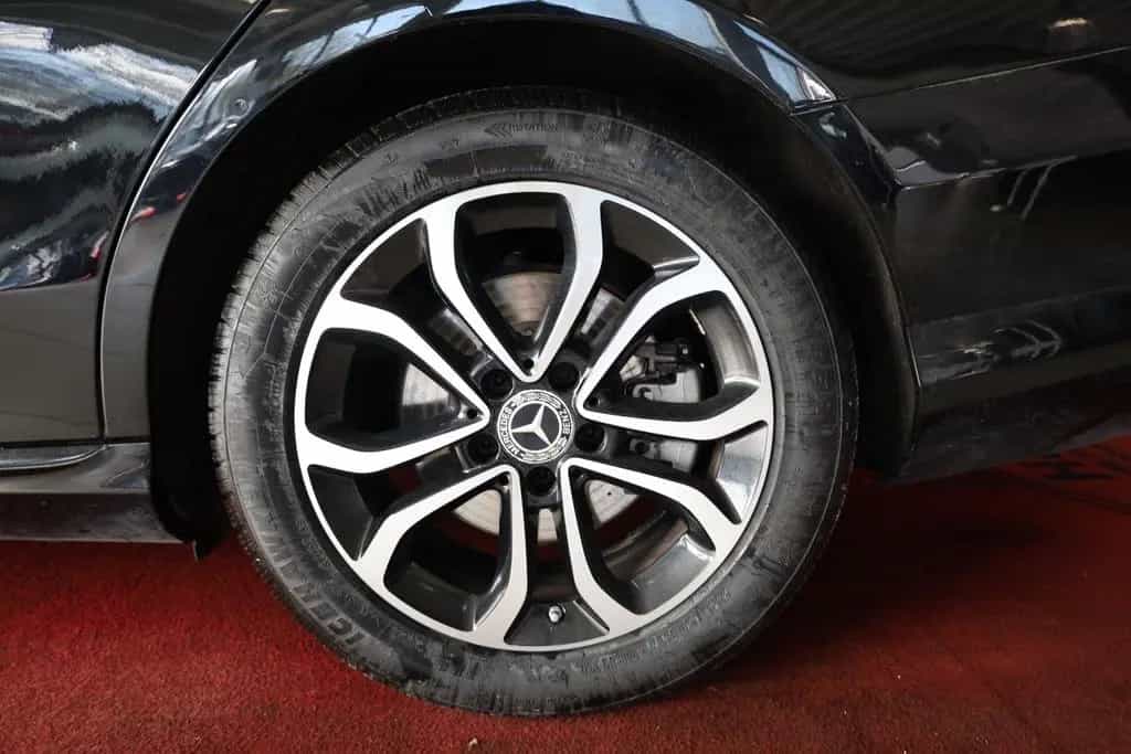 Mercedes-Benz C 220 BlueTec / d 7G Avantgarde 03/2019-photo-39