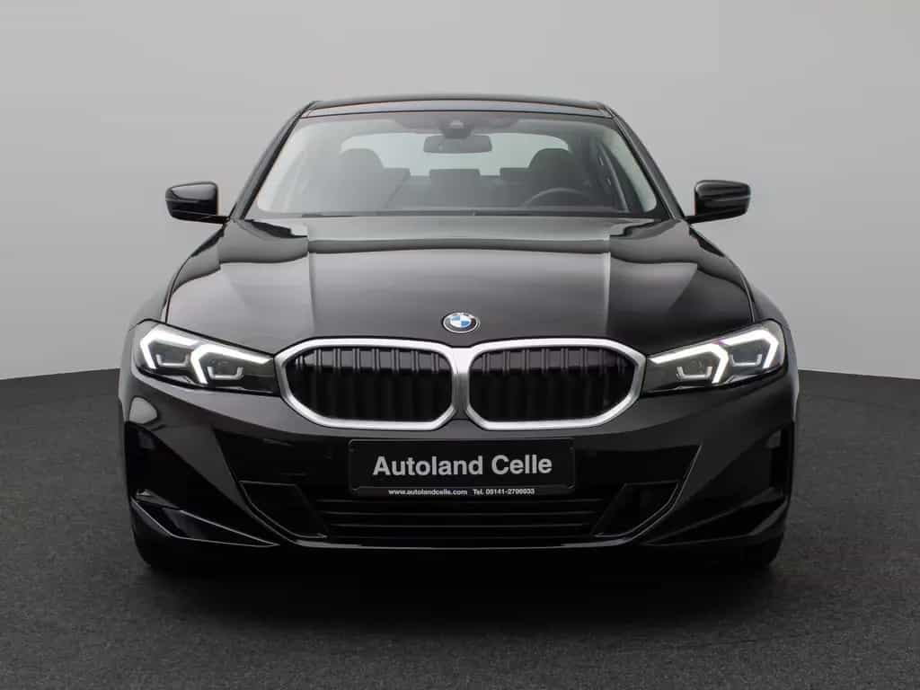 BMW 320 d Lim. DAB HUD CockPitPro Leder PDC Sport 02/2023-photo-1