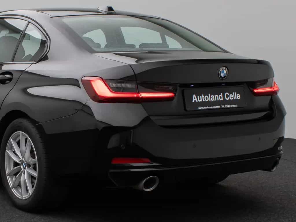 BMW 320 d Lim. DAB HUD CockPitPro Leder PDC Sport 02/2023-photo-13