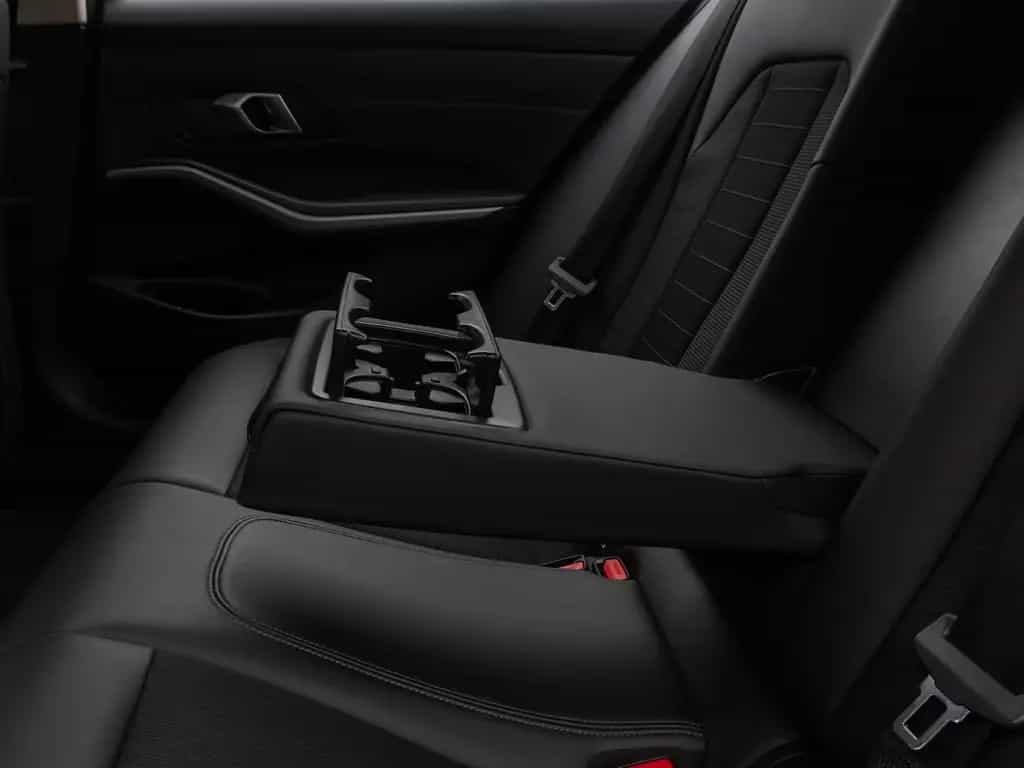 BMW 320 d Lim. DAB HUD CockPitPro Leder PDC Sport 02/2023-photo-26