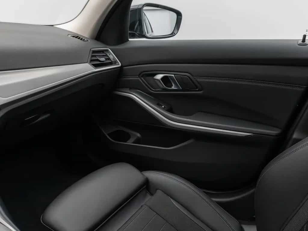 BMW 320 d Lim. DAB HUD CockPitPro Leder PDC Sport 02/2023-photo-31