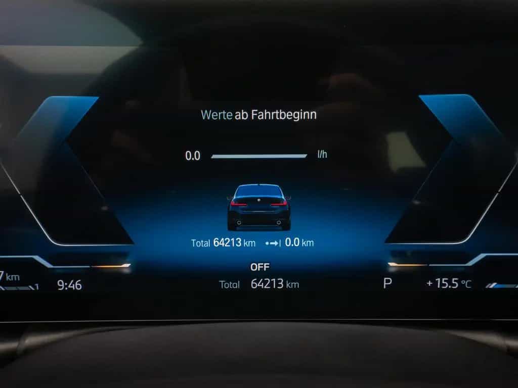 BMW 320 d Lim. DAB HUD CockPitPro Leder PDC Sport 02/2023-photo-39