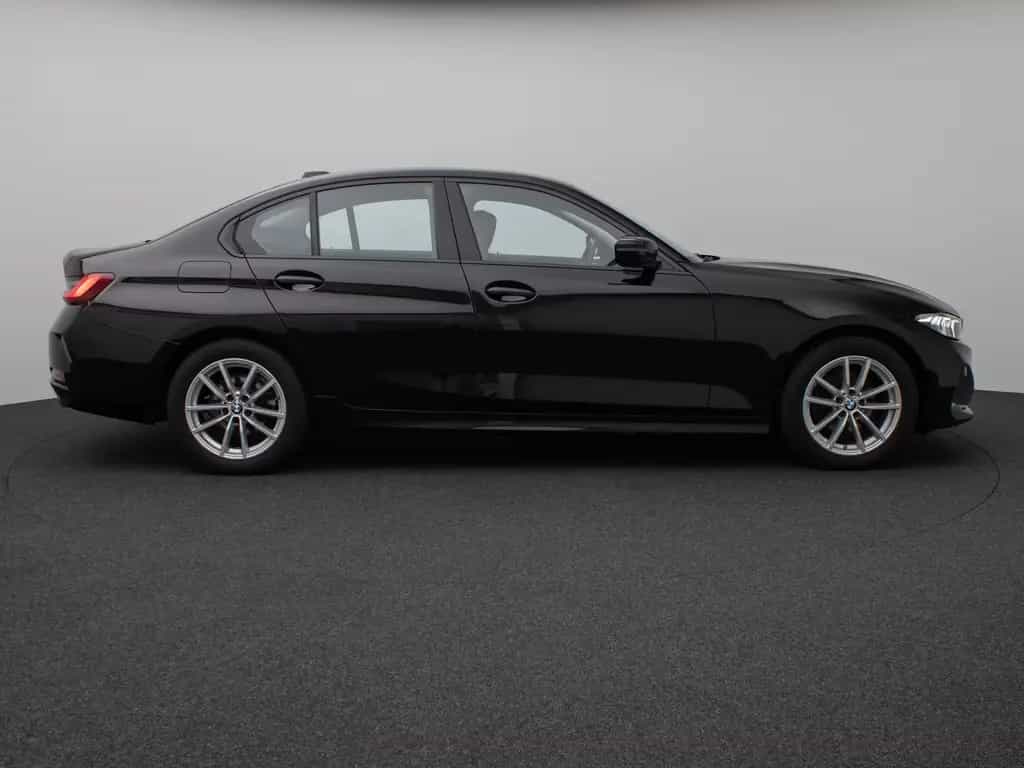 BMW 320 d Lim. DAB HUD CockPitPro Leder PDC Sport 02/2023-photo-4
