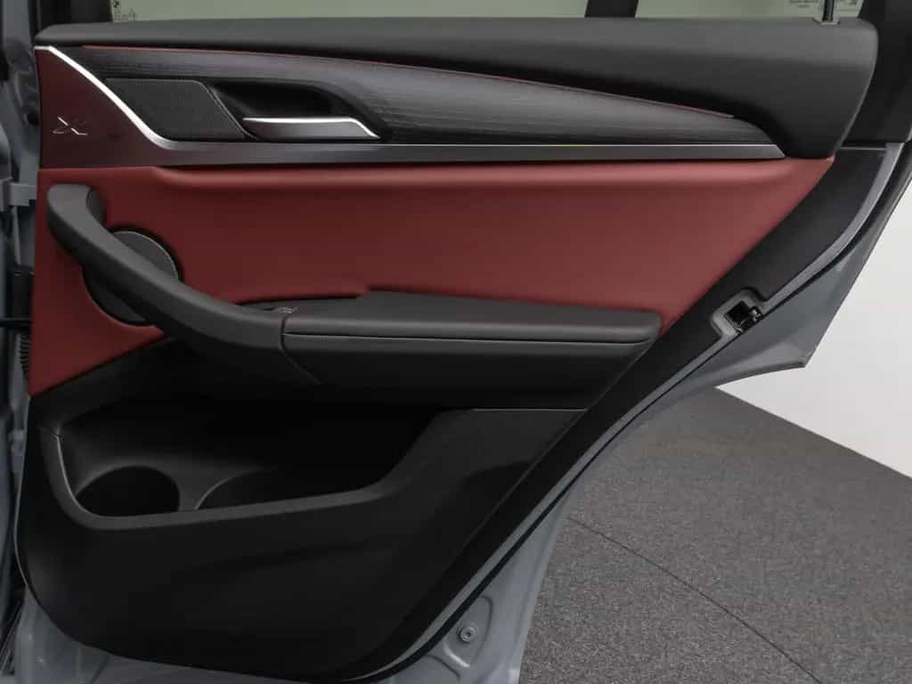 BMW X4 xD30i M Sport Panorama 360°DAB H/K AHK Komfor 01/2023-photo-32