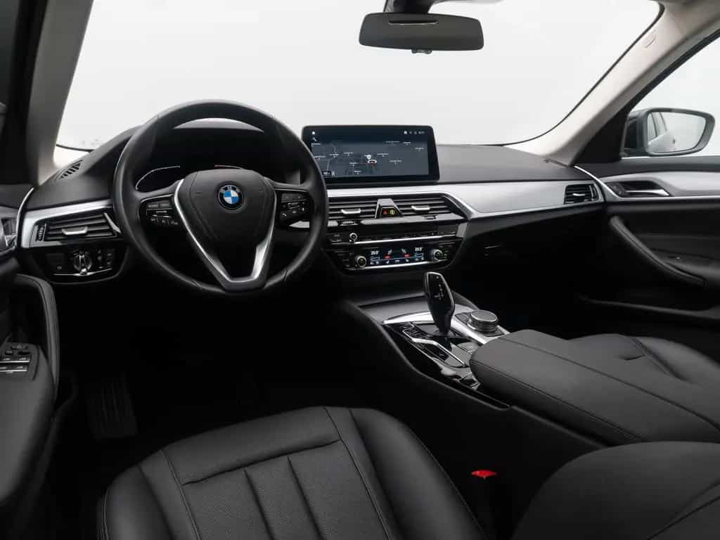 BMW 520 d Alarm DAB Kamera 4xKlima Parkas Leder Sport 11/2022-photo-37