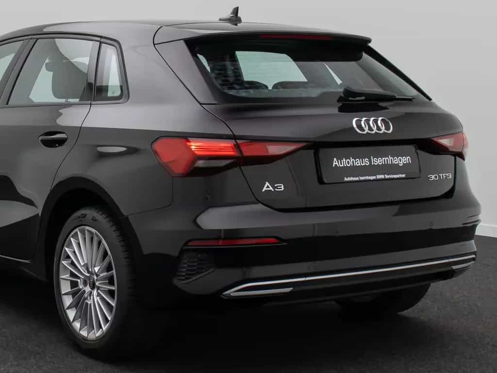 Audi A3 30 TFSI S tronic Sportback PDC DAB FahrAssist 10/2023-photo-13