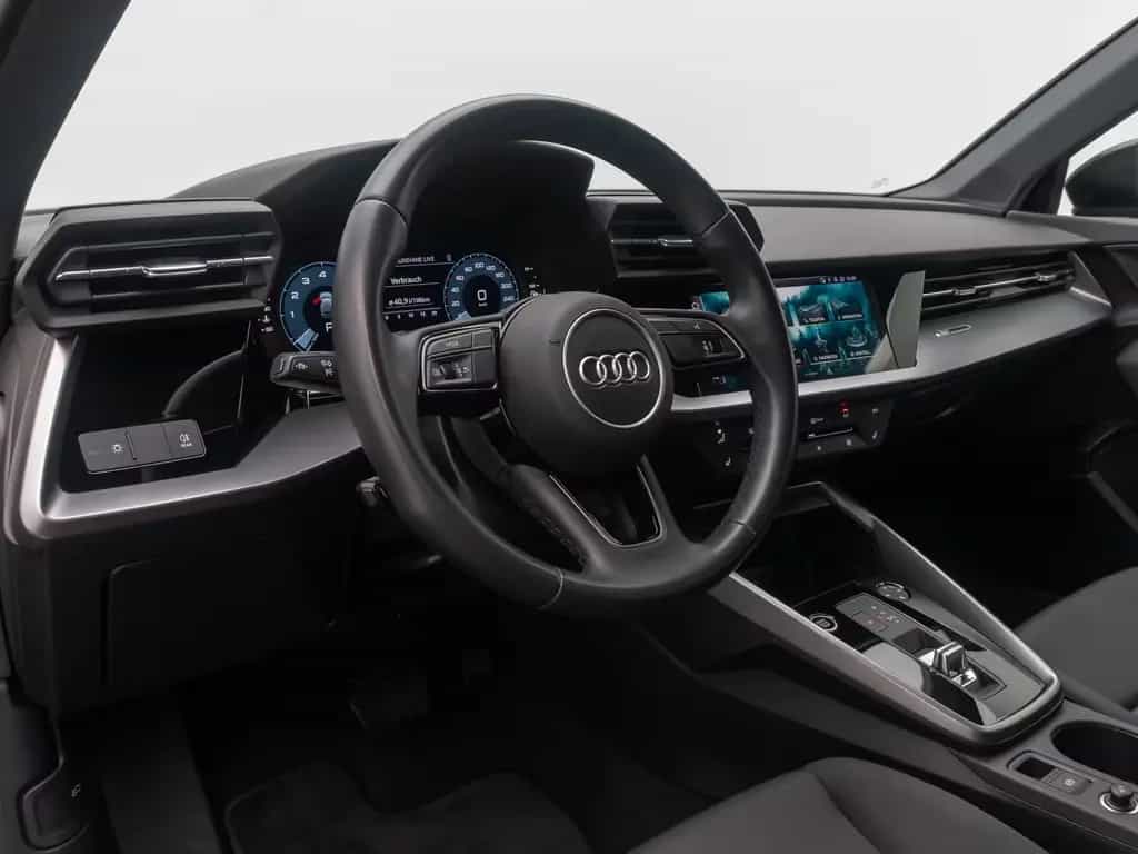 Audi A3 30 TFSI S tronic Sportback PDC DAB FahrAssist 10/2023-photo-18