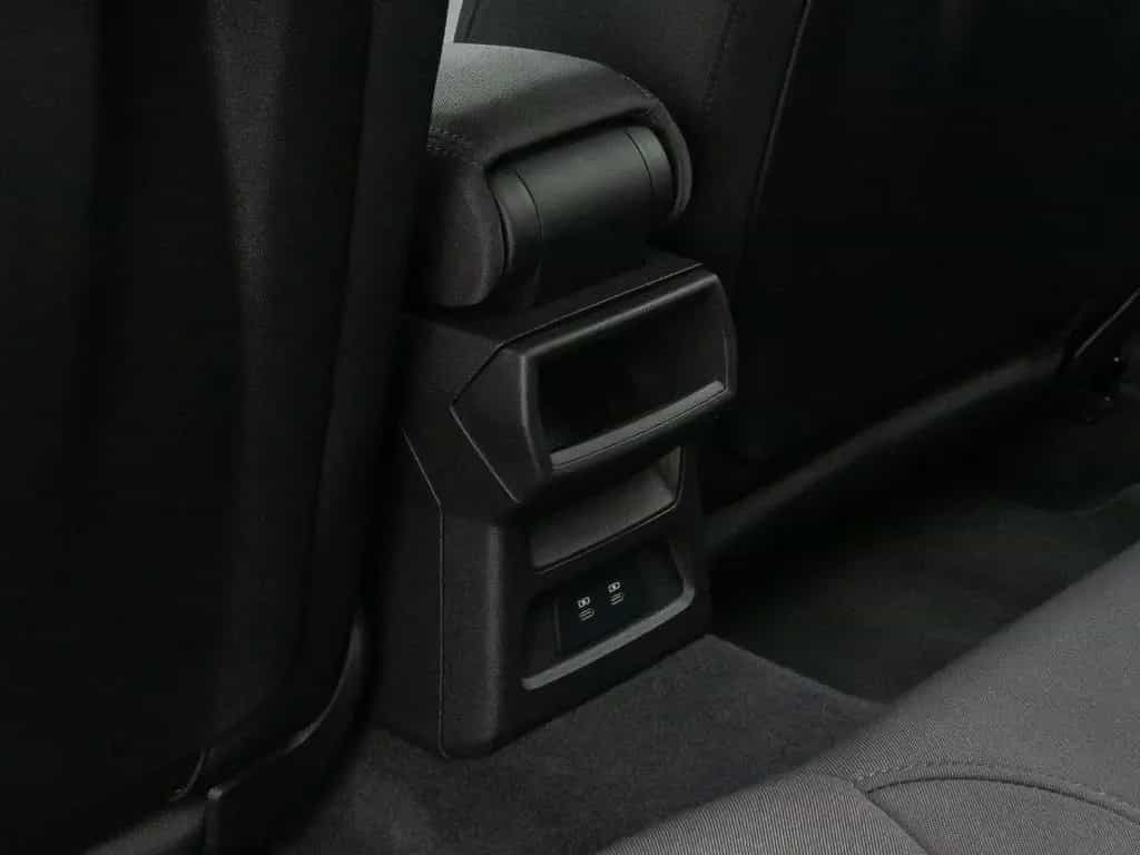 Audi A3 30 TFSI S tronic Sportback PDC DAB FahrAssist 10/2023-photo-25
