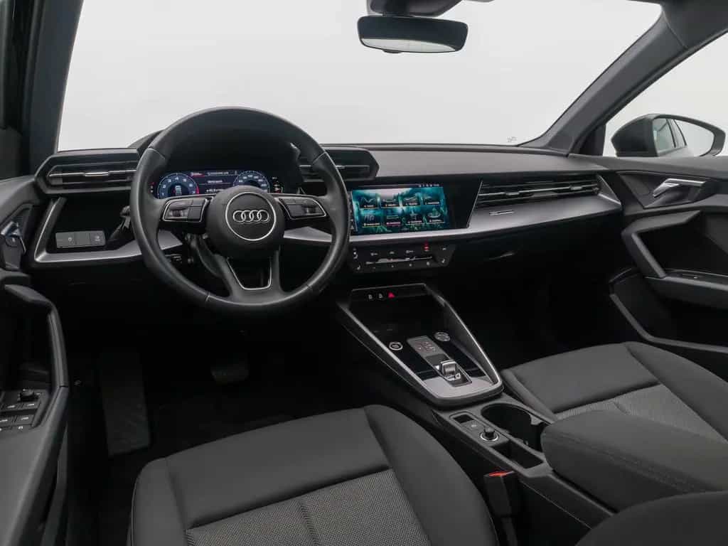 Audi A3 30 TFSI S tronic Sportback PDC DAB FahrAssist 10/2023-photo-34