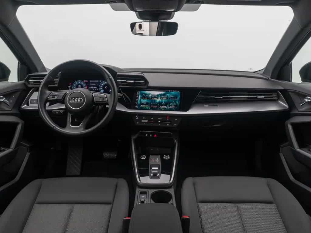 Audi A3 30 TFSI S tronic Sportback PDC DAB FahrAssist 10/2023-photo-35