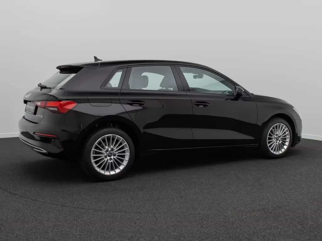 Audi A3 30 TFSI S tronic Sportback PDC DAB FahrAssist 10/2023-photo-5