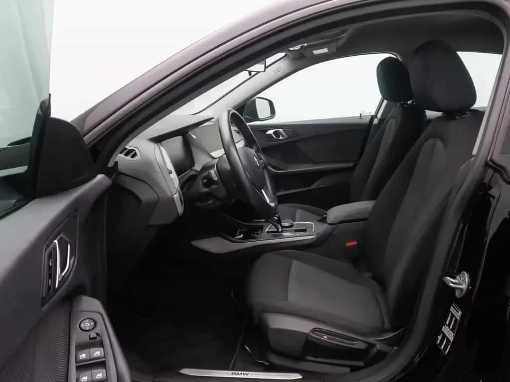 BMW 218 Gran Coupé 218i Gran Coupé DAB GeschwindigReg PDC CockpitPr 03/2024-photo-18