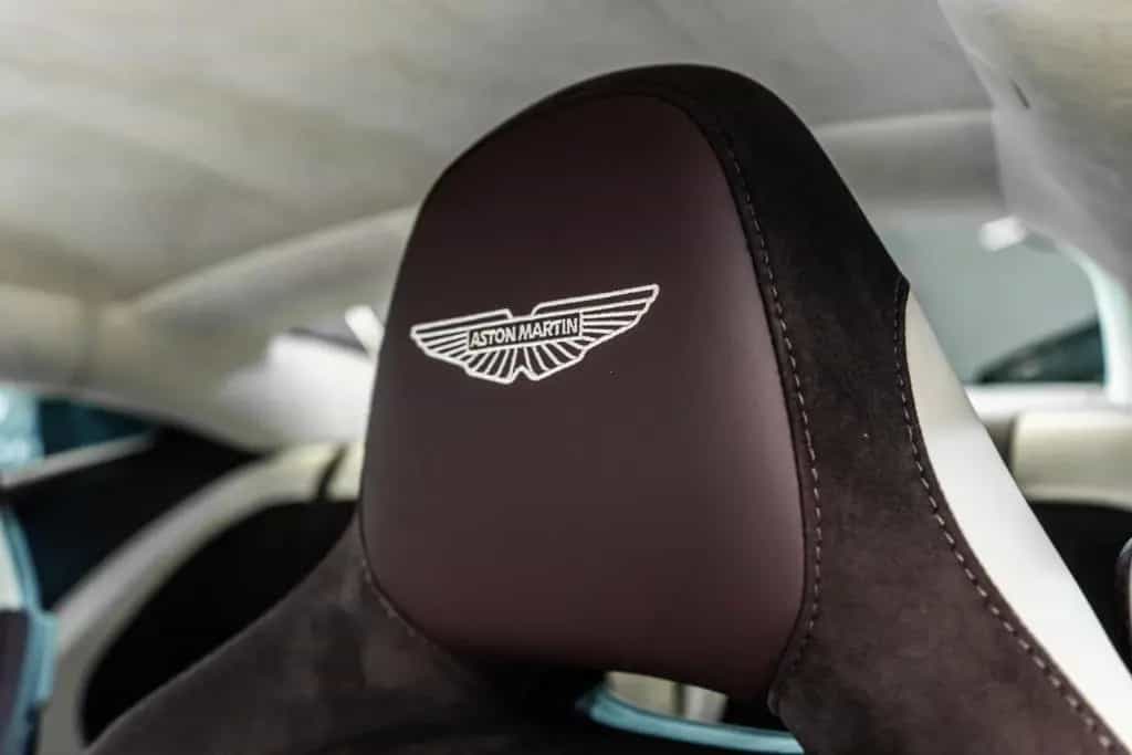 Aston Martin DB12 Keramik*  Carbon* 01/2025-photo-12