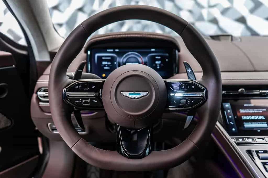 Aston Martin DB12 Keramik*  Carbon* 01/2025-photo-14