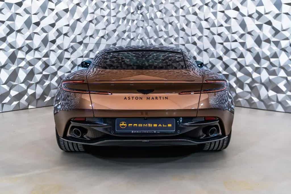 Aston Martin DB12 Keramik*  Carbon* 01/2025-photo-6