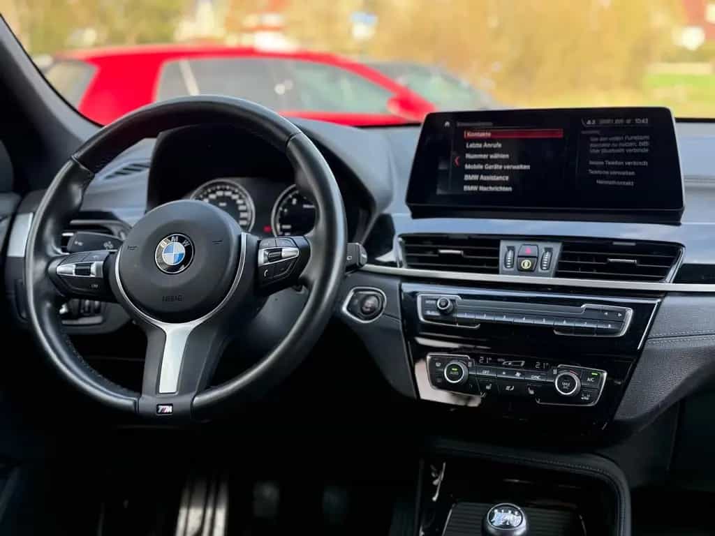 BMW X1 sDrive 18 i M SPORT*HUD*KAM*LEDER 02/2022-photo-24