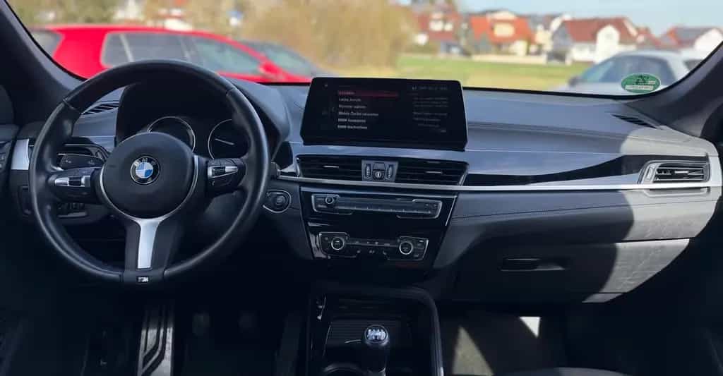 BMW X1 sDrive 18 i M SPORT*HUD*KAM*LEDER 02/2022-photo-26