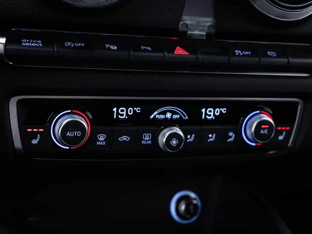 Audi A3 Sportback 35 TFSI/S-LINE/MATRIX/VIRTUAL/NAVI/ 07/2019-photo-20