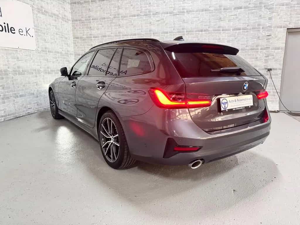 BMW 320 3 Touring 320d xDrive/LED/CAM/PANO/HEADUP 06/2020-photo-7