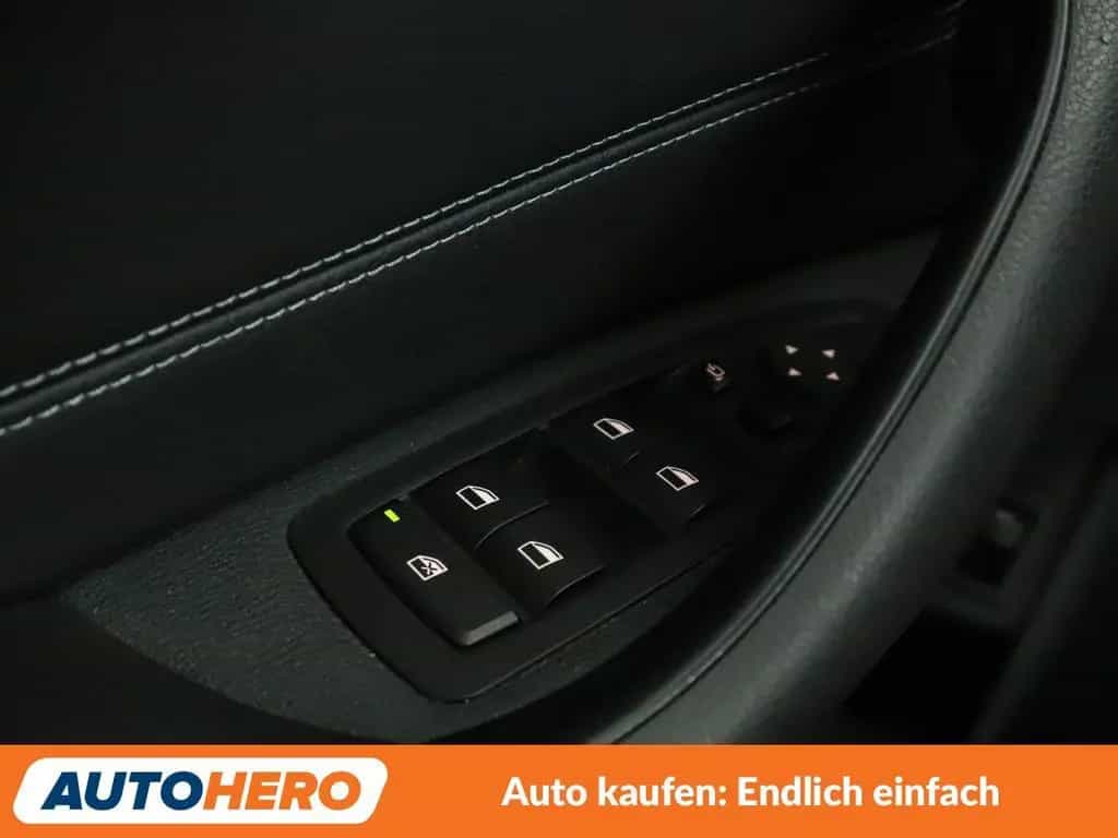 BMW X1 sDrive 18i Sport Line Aut.*NAV*TEMPO*CAM*AHK* 05/2022-photo-30