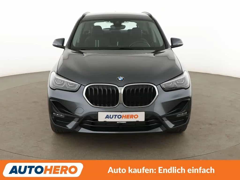 BMW X1 sDrive 18i Sport Line Aut.*NAV*TEMPO*CAM*AHK* 05/2022-photo-8