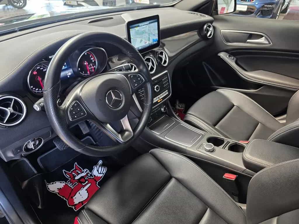 Mercedes-Benz GLA 200 Autom. AMG/LED/Leder/Kamera/Panorama/Ahk 10/2018-photo-17