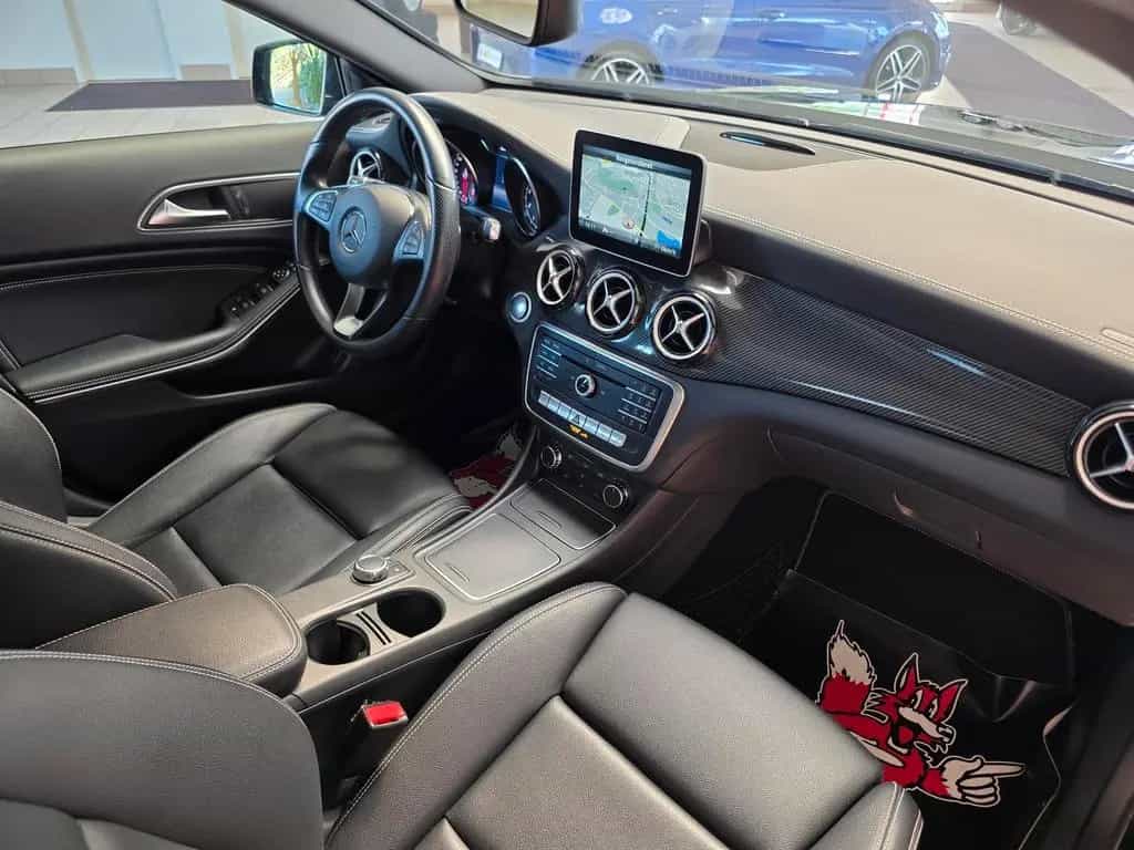 Mercedes-Benz GLA 200 Autom. AMG/LED/Leder/Kamera/Panorama/Ahk 10/2018-photo-24
