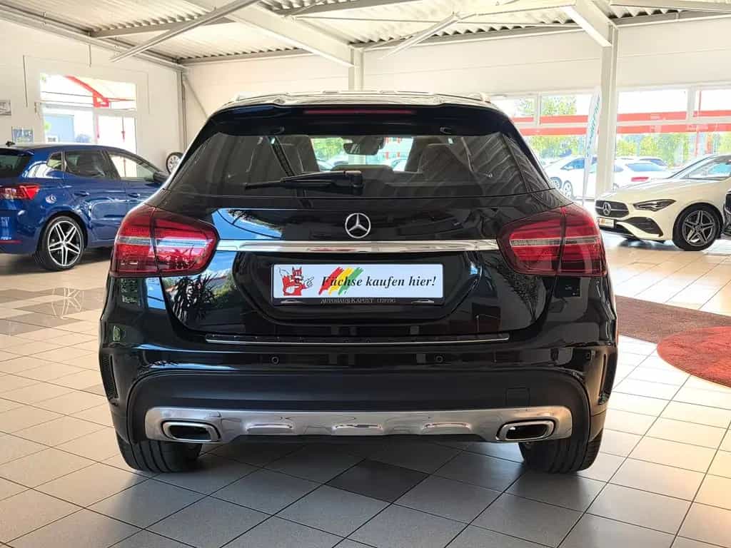 Mercedes-Benz GLA 200 Autom. AMG/LED/Leder/Kamera/Panorama/Ahk 10/2018-photo-5