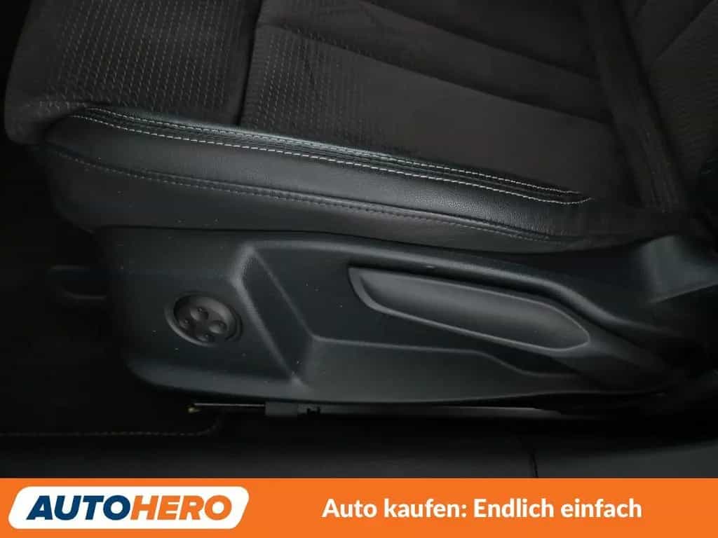 Audi A4 2.0 TFSI ultra Sport Aut.*NAVI*CAM*ACC* 10/2016-photo-28
