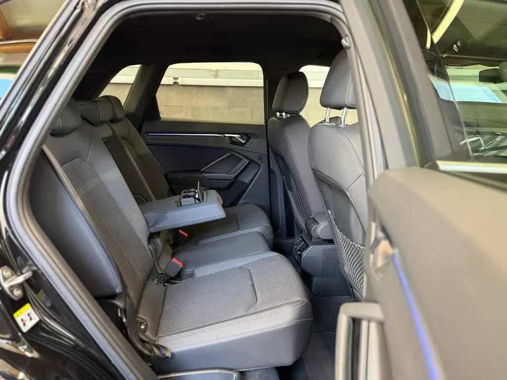 Audi Q3 quat. 5 J. Garantie S-LINE NAVI LED LEDER SHZ 10/2019-photo-15