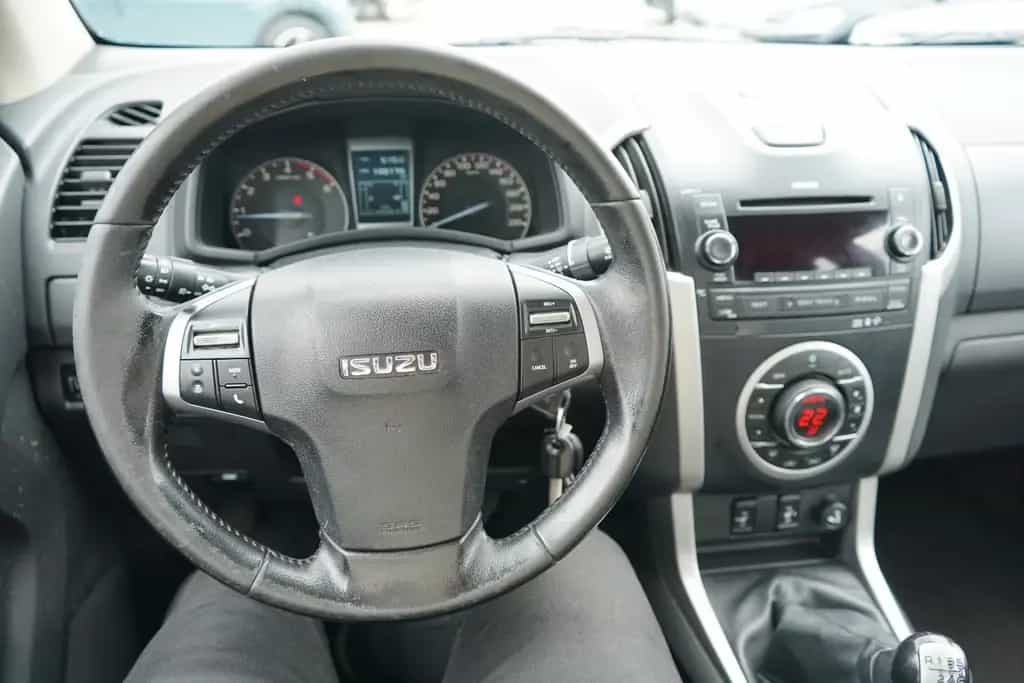 Isuzu D-Max Single Cab 4WD Basis KLIMA / LEDER / AHK 09/2016-photo-10