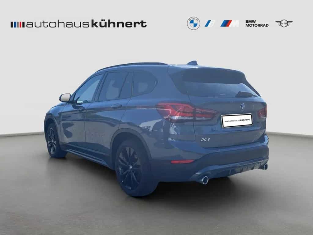 BMW X1 xDrive 20i Sport Line ACC LED RFK LWS Shadow 09/2020-photo-3