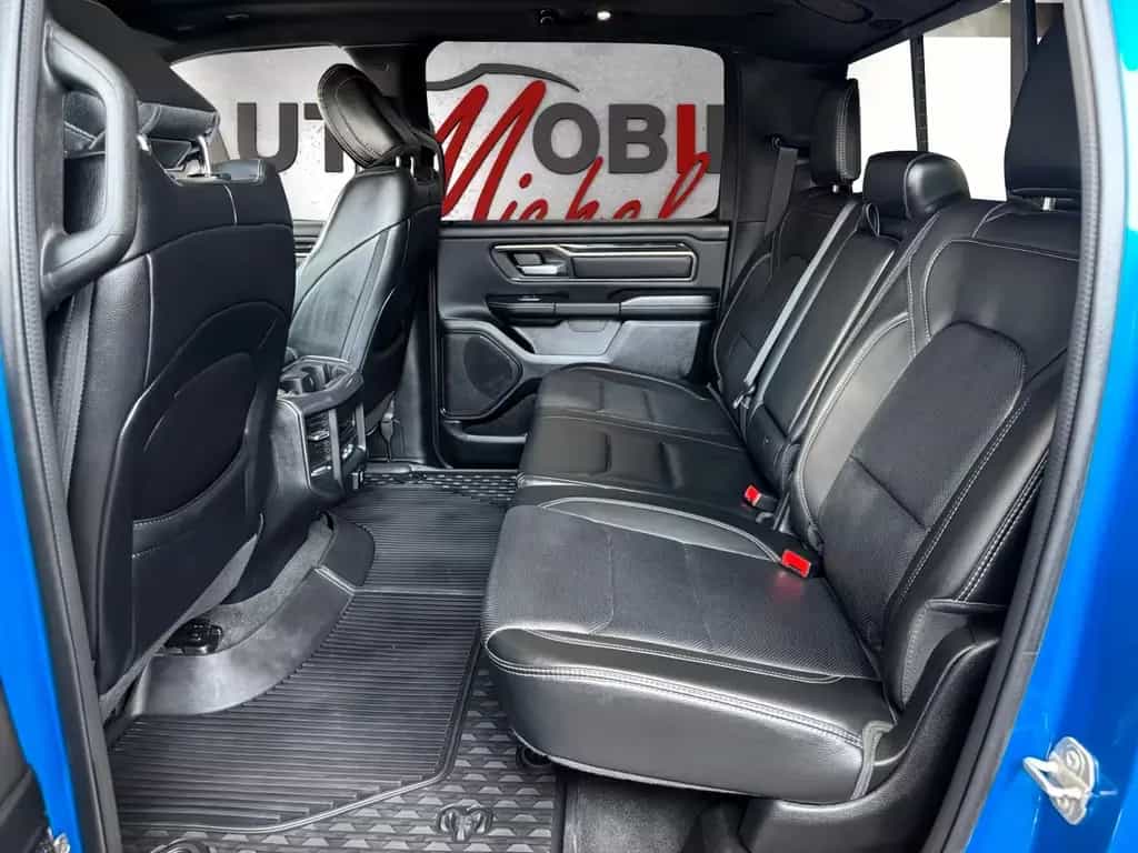 Dodge RAM 1500 5.7 Sport / 4x4 / 12"DP / Pano / SBL 07/2022-photo-14