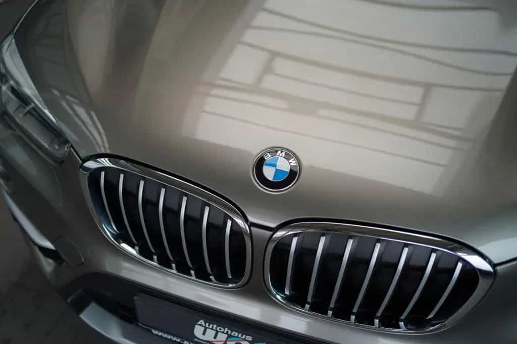 BMW X1 18d xLine +Parkassistent+Glasdach+AHK+LED+ 04/2017-photo-8