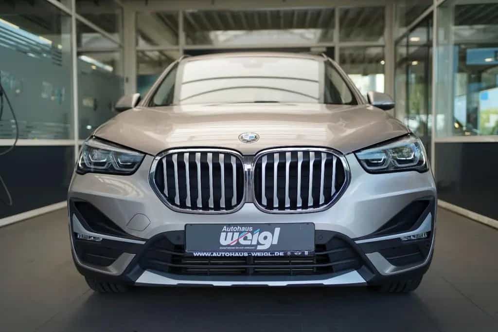 BMW X1 xDrive18d xLine +AHK+LED+Parkassist+Navigatio 04/2021-photo-12