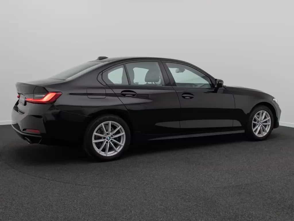BMW 318 i GeschwindigR PDC DAB CockpitPlus Widscreen 10/2024-photo-5