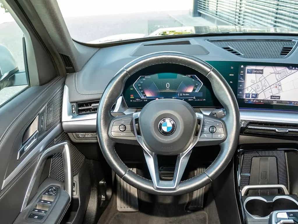 BMW X1 sDrive20i xLine HUD GSD 360° ACC Sitze-Elekt 06/2023-photo-10