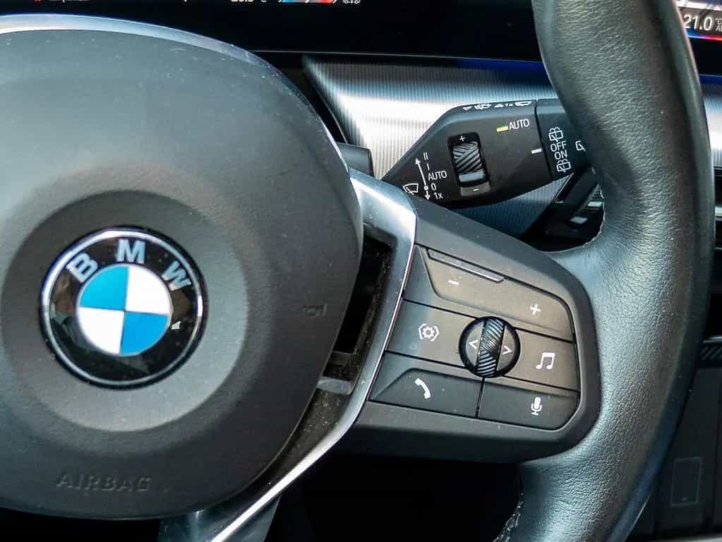 BMW X1 sDrive20i xLine HUD GSD 360° ACC Sitze-Elekt 06/2023-photo-14