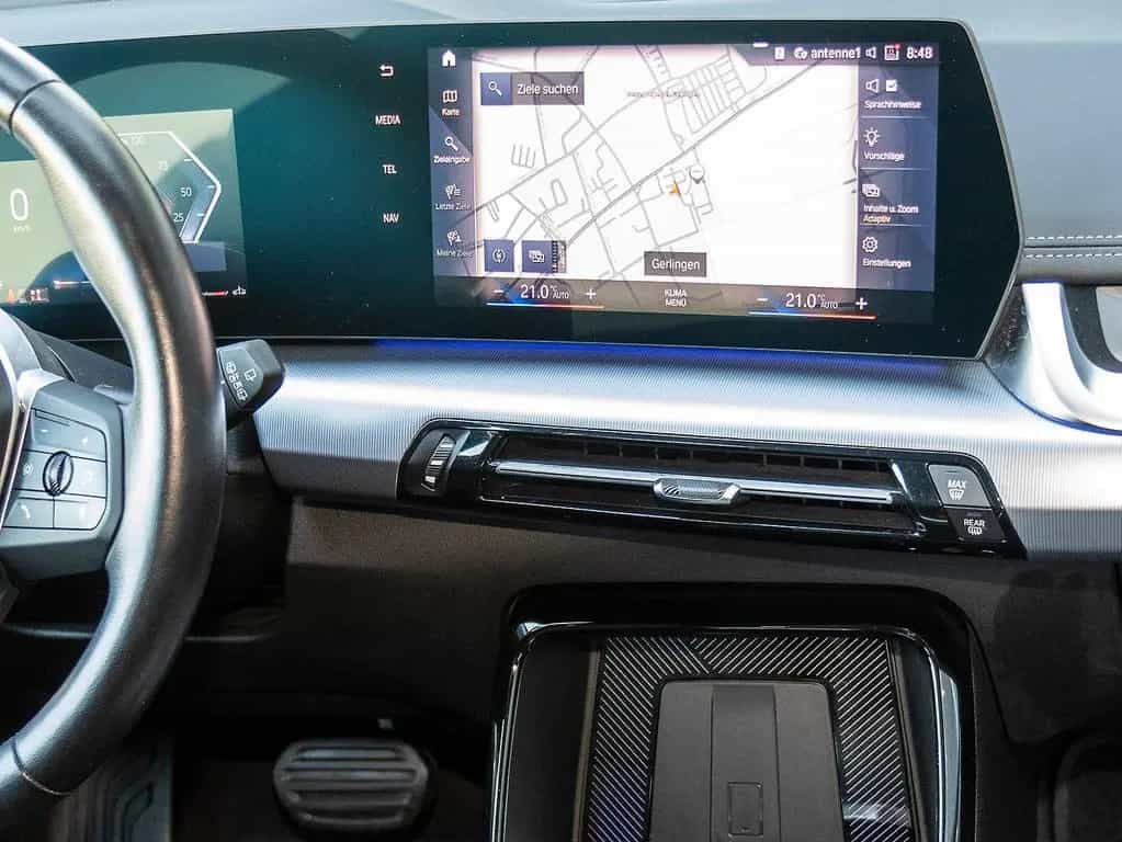 BMW X1 sDrive20i xLine HUD GSD 360° ACC Sitze-Elekt 06/2023-photo-6