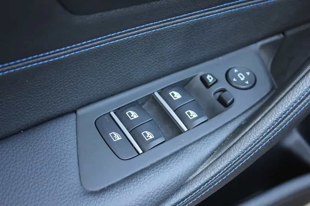 BMW 520 d xDrive Touring M Sport PANO AHK ACC HiFi 11/2021-photo-19