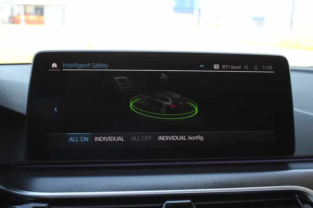 BMW 520 d xDrive Touring M Sport PANO AHK ACC HiFi 11/2021-photo-28