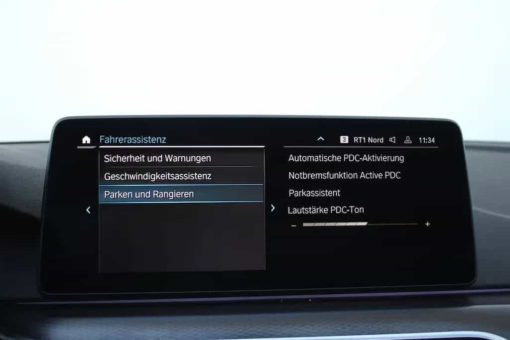 BMW 520 d xDrive Touring M Sport PANO AHK ACC HiFi 11/2021-photo-42