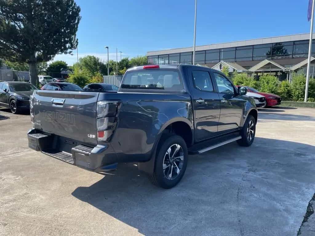 Isuzu D-Max Double Cab 2.2 163PS 4WD AT LSE null-photo-2